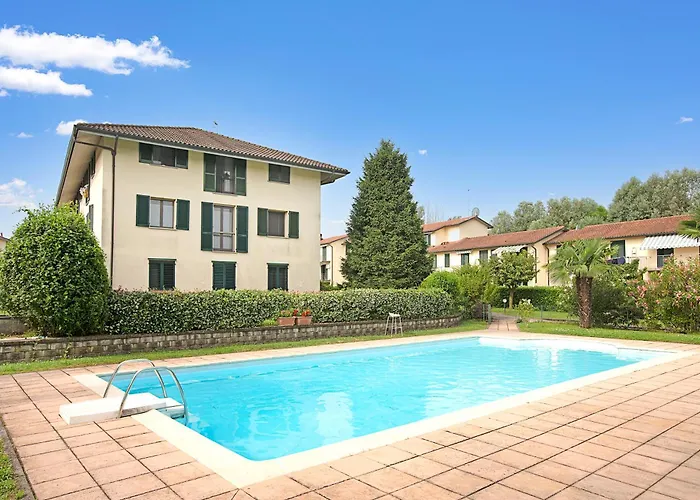 Apartment Relax & Pool - Happy