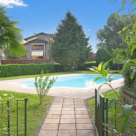 Angera Relax & Pool - Lake Maggiore Retreat - Happy Rentals أنغيرا