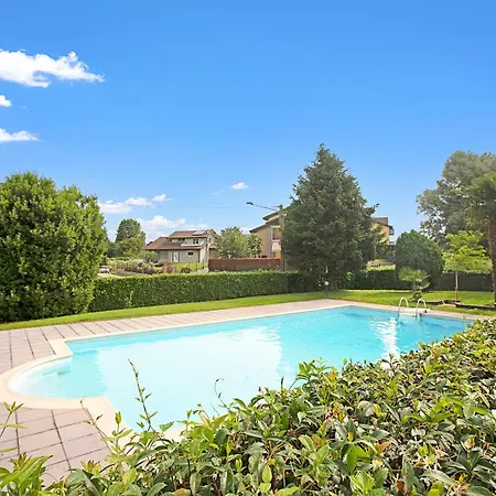Angera Relax & Pool - Lake Maggiore Retreat - Happy Rentals * أنغيرا