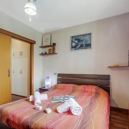 Angera Relax & Pool - Lake Maggiore Retreat - Happy Rentals شقة *