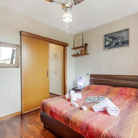 Angera Relax & Pool - Lake Maggiore Retreat - Happy Rentals