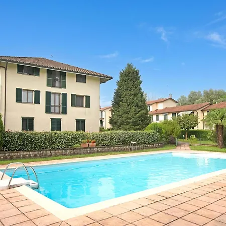 Angera Relax & Pool - Lake Maggiore Retreat - Happy Rentals شقة *